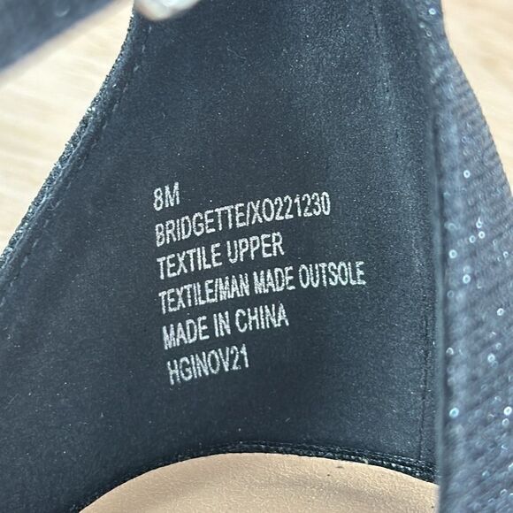 XOXO Bridgette Strappy Sandals- Black- Size 8- NIB - Picture 7 of 8